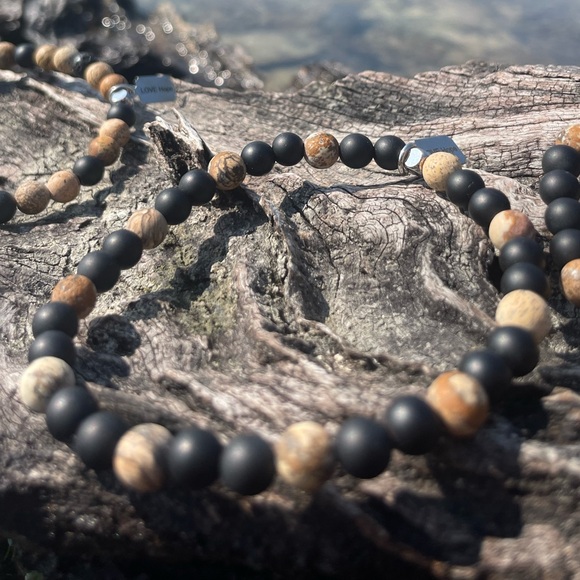 Onyx & Brown Jasper - Picture 2 of 6